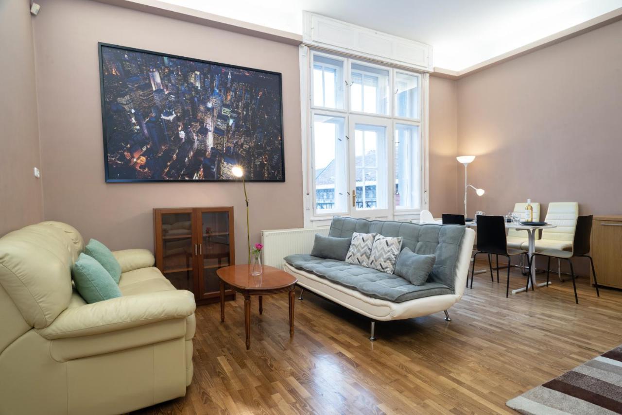 Kiraly Central Apartment With Free Parking And Ac Budapest Exterior foto
