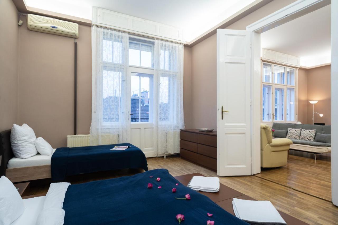 Kiraly Central Apartment With Free Parking And Ac Budapest Exterior foto